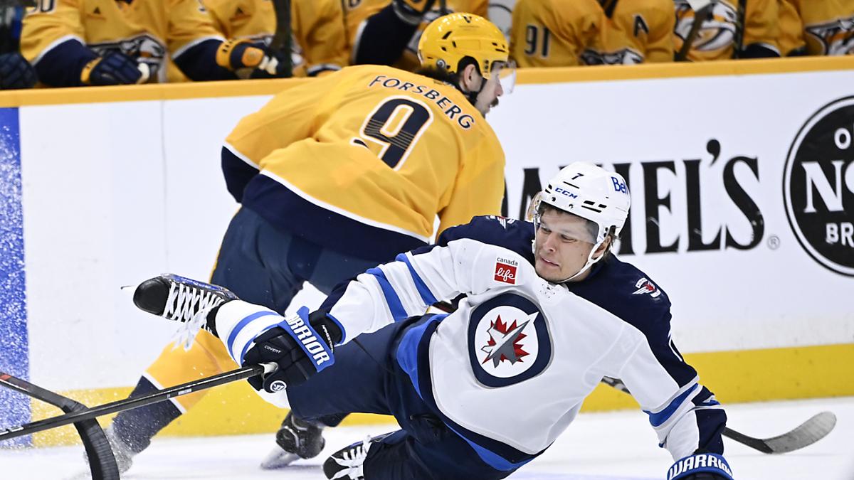 Nashville puts an end to the Winnipeg series