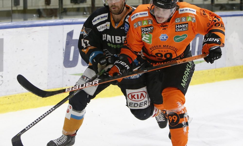 Former Graz99ers striker changes to the island!