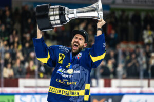AlpsHL: Zeller Eisbären tie club legend!