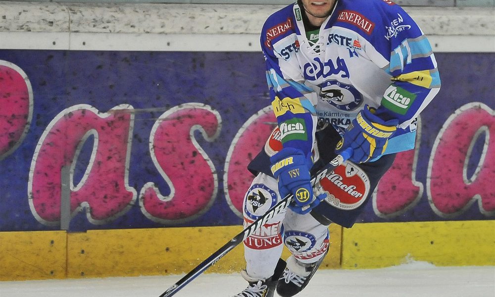 Ex-VSV bomber Derek Ryan ends his career!