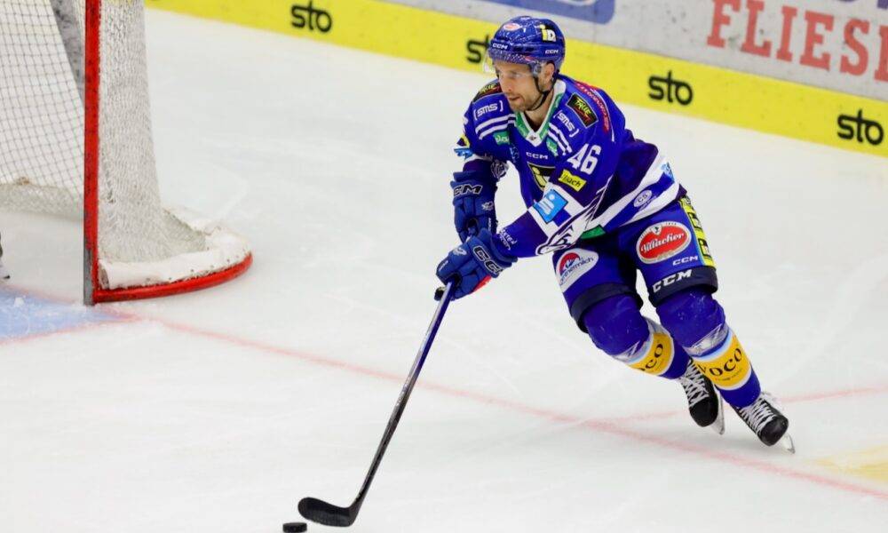 Injured: The VSV is worried about two legionnaires!