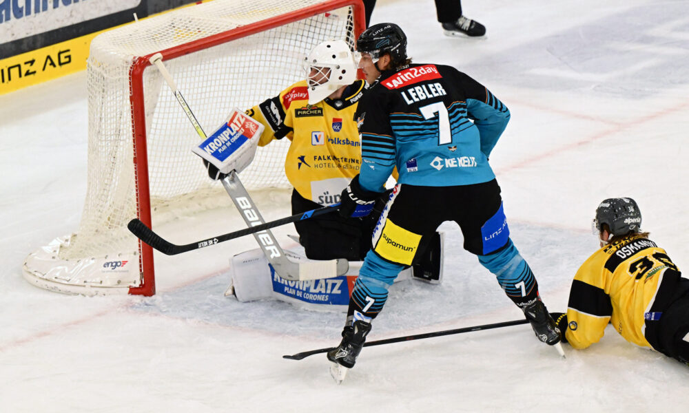Brian Lebler shoots the Black Wings Linz to an overtime victory over HC Pustertal!