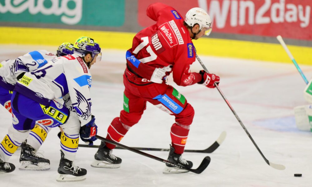 Shocking moment in KAC training: striker gives the all-clear!