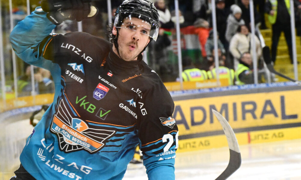 Black Wings Linz celebrate shutout success over Fehervar AV19!