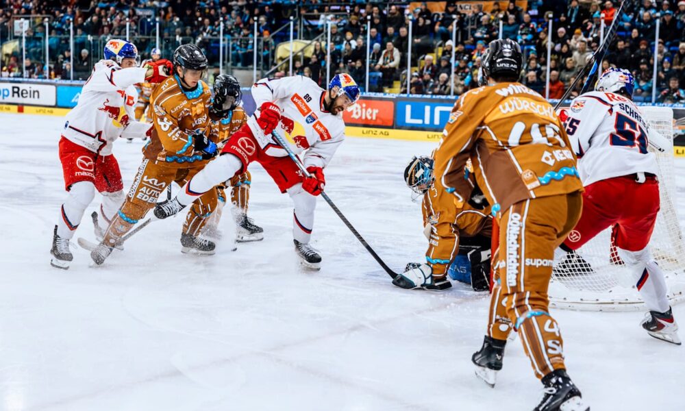 Salzburg celebrates a last-minute win at Black Wings Linz!
