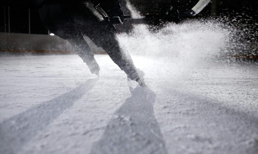 Blade cracks and the cult of curves: the evolution of the ice hockey experience in the 21st century