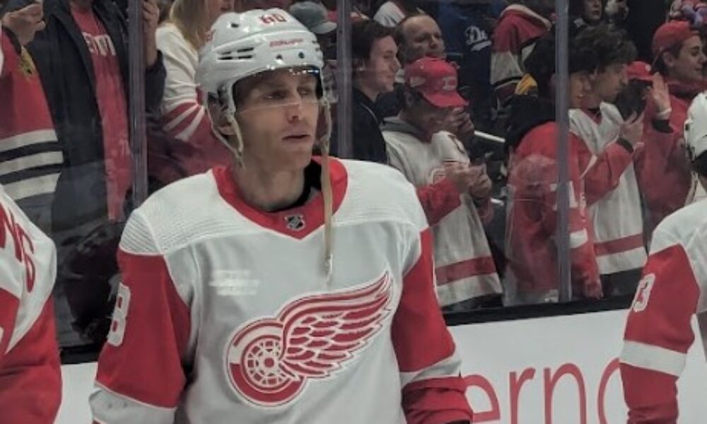 Patrick Kane makes NHL history!
