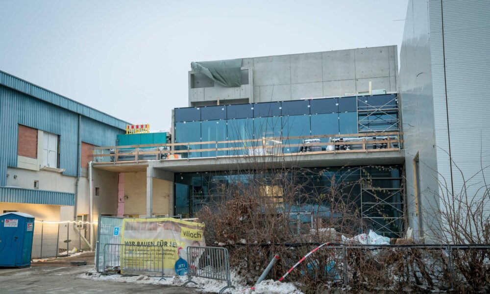 The topping-out ceremony for the second Villach ice rink took place yesterday!