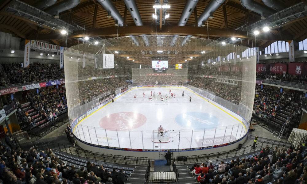 Fan rush continues unabated: records for several teams!