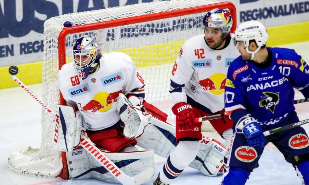 Ex-VSV problem striker signs new contract!