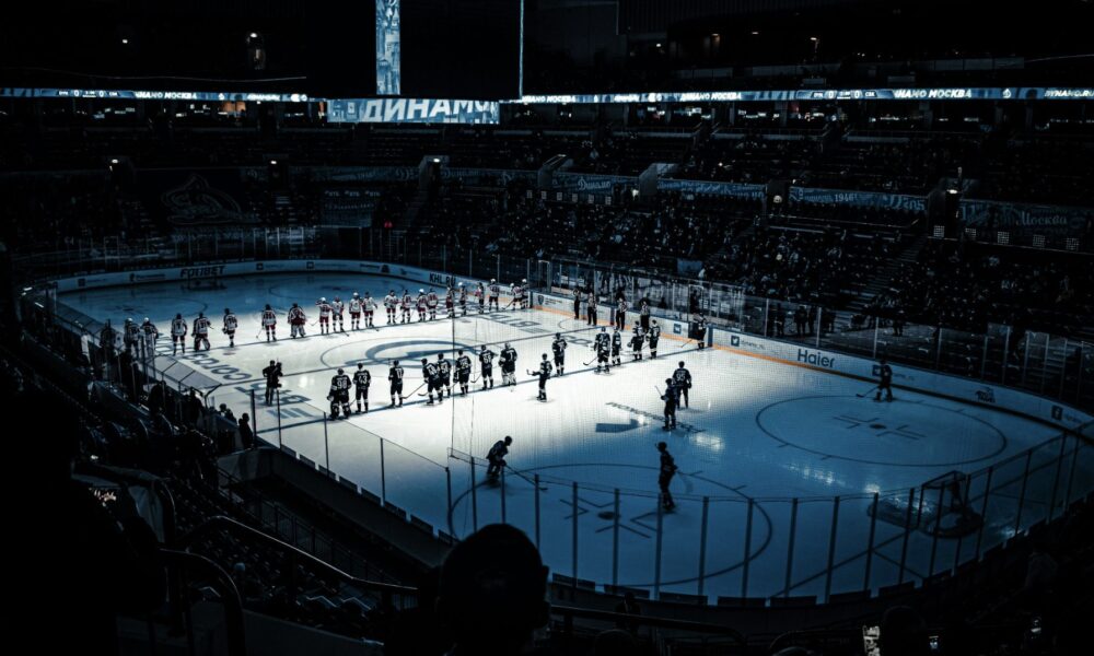 Ice Hockey and Betting: What Fans Should Know Before Betting on NHL Games