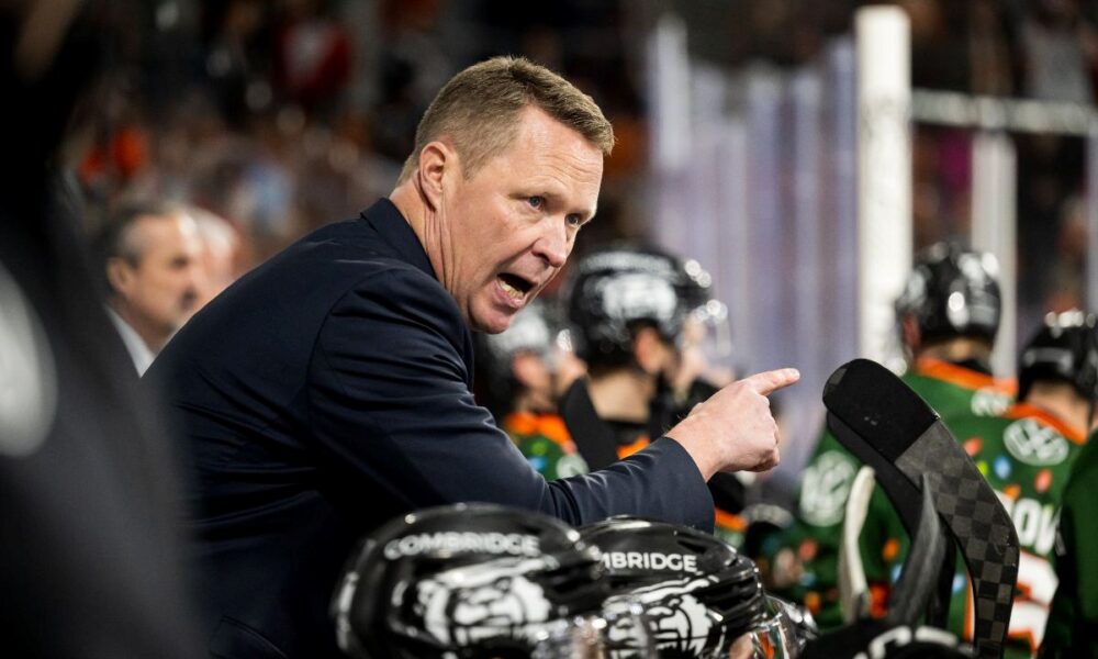 Vienna Capitals coach Mike Stewart in his debut interview: